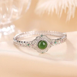 I02 Romantic Bangle To Open Green Jade Hearts Sterling Silver 925 - Imagen 1 de 2