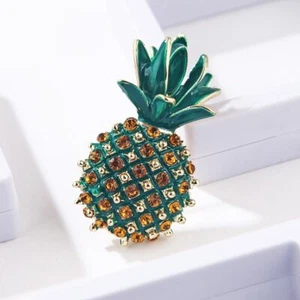 Vintage Crystal Pineapple Brooches For Women Elegant Fruit Brooch Jewelry Gift - Picture 1 of 6