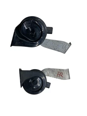 2020-2024 AUDI RS Q8 HIGH & LOW NOTE TONE SIGNAL HORN SET 8P0951221A 8P0951223A - Image 1 of 4