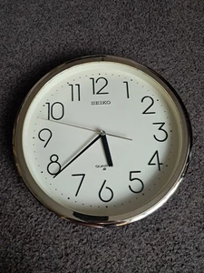 VINTAGE RETRO SEIKO SEIKOSHA CO.LTD JAPAN QUARTZ ROUND WALL CLOCK, QXA 027 GT - Picture 1 of 8
