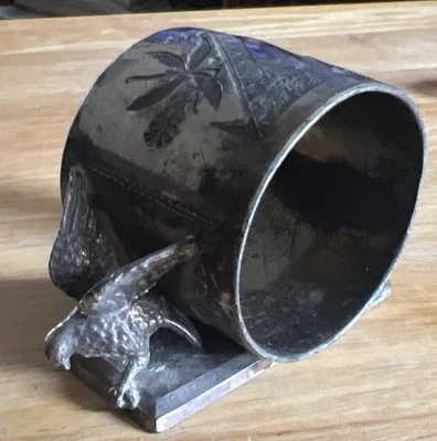 Antiguo anillo servilletero victoriano plateado Meriden B. Company #146 Birds Foto 1 de 3