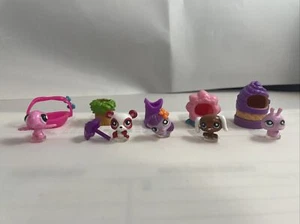 💕💕Littlest Pet Shop Teensiest Tiniest Pets with Hides 🎁 - Picture 1 of 14