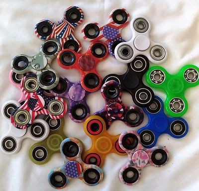 Fidget 3D Hand Spinner Pocket Gear Gyro Tri Party Favor Bag Filler Toy Wholesale - Image 1 of 4