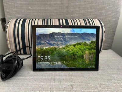 Microsft Surface Pro 4 1724 –  i7 (Win 10) 8GB RAM, 256 SSD - Image 1 of 4