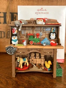 2016 Limited Edition Hallmark Keepsake Santa's Workbench Christmas Ornament - Picture 1 of 9