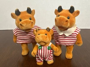 Sylvanian Forest Families Barenwald Cow Family - Picture 1 of 6