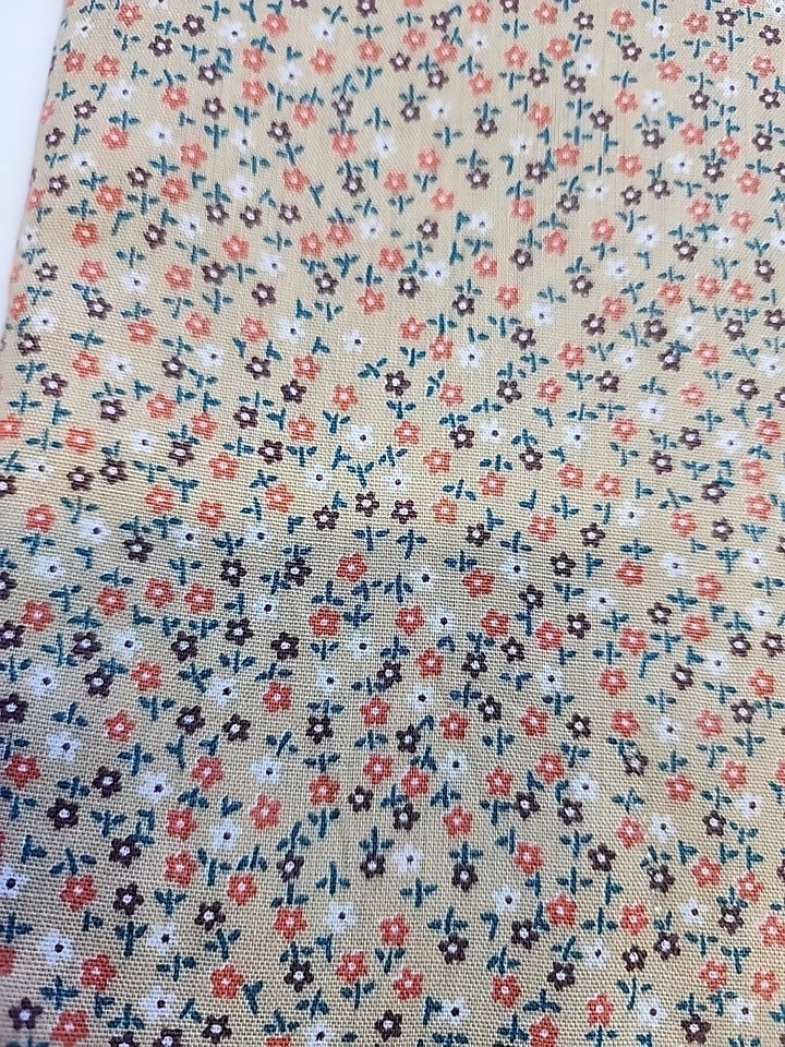 Concord Fabrics Petite Ditsy Tiny Floral Sewing Fabric Vtg 44"w X 2yds Beige - Image 1 of 4