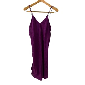 Camisón Victoria's Secret Etiqueta Dorada Vintage Púrpura 100% Seda Cuello en V Talla M - Imagen 1 de 9