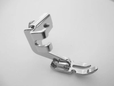 LOW SHANK 3-WAY STRAIGHT STITCH / ZIPPER / PIPING / CORDING FOOT *** PFAFF - Image 1 of 4