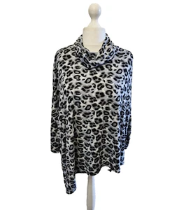 QED London one size up to size 16 grey leopard print tunic top asymmetric hem - Picture 1 of 7