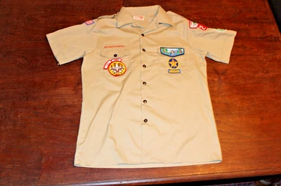 Boy Scouts of America BSA Men's Shirt Tan Medium Sewn Patches Short Sleeve - Image 1 of 4
