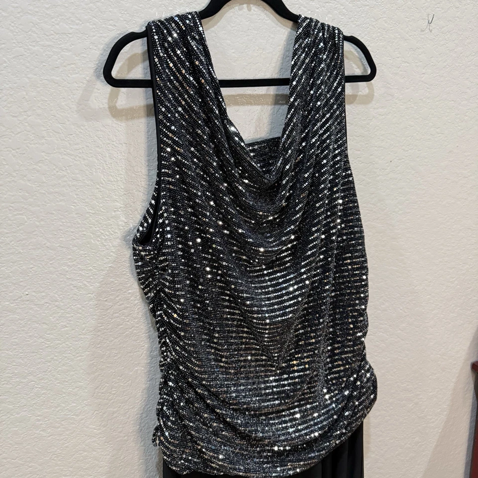 R&M Richards Talla Grande Largo Vestido de Gala Capucha Cuello Vestido Negro Metálico Talla 22W Foto 1 de 4