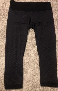Lululemon Women's Black Mesh Striped Cropped Capri Leggings Size 10 - Picture 1 of 6