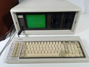 Vintage Compaq Personal Portable Computer Desktop with Carrying Case - Powers On - Picture 1 of 11