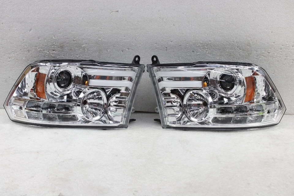 FITS 2013-2018 Dodge Ram 1500/2500/3500 Lamps LED Projector Headlights - Imagem 1 de 1