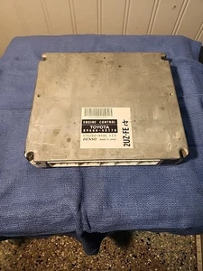 1998 - 2000 Toyota Land Cruiser Engine Control Module Computer ECM 89666-60170 - Picture 1 of 6