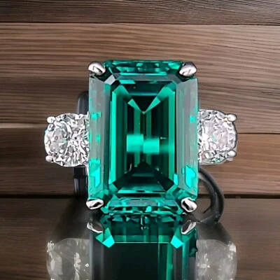 Anillo de compromiso vintage de oro blanco de 14k 7,38 quilates gema esmeralda verde  Foto 1 de 4