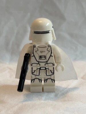 First Order SnowTrooper W Cape Commander 75249 Star Wars LEGO® Minifigure Figure - Image 1 of 4
