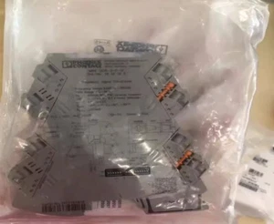 NEW Phoenix Isolator MINI MCR-2-F-UI 2902056 Free Ship - Picture 1 of 2