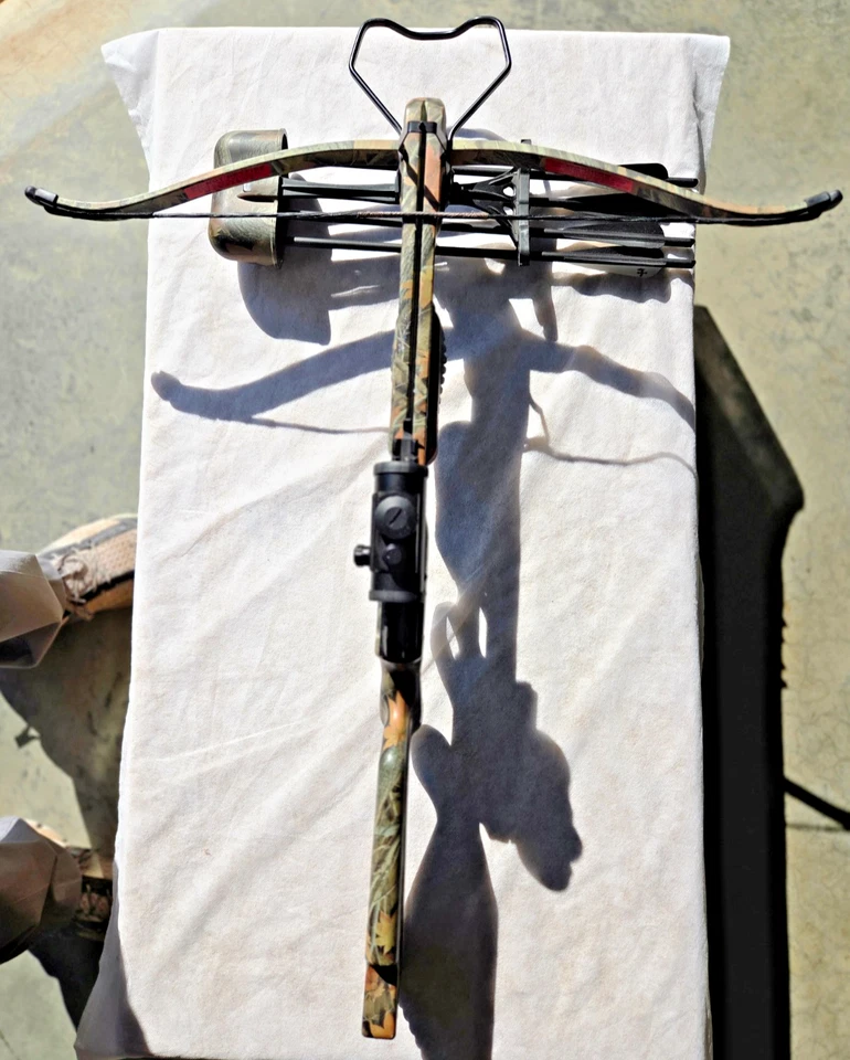 Jaguar 175 lb Camo Crossbow w/ Red Dot Scope & Arrows – Reliable Hunting Setup - Image 1 of 4