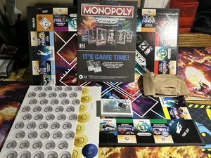 Monopoly Prizm NBA 2nd Edition Board Game 8+ Game Board Panini NBA- NO PACKS - Picture 1 of 4