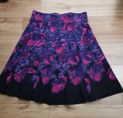 ELIE TAHARI PLEATED ARTSY LINED FULL SKIRT 30" WAIST RED PURPLE BLACK - Image 1 of 4