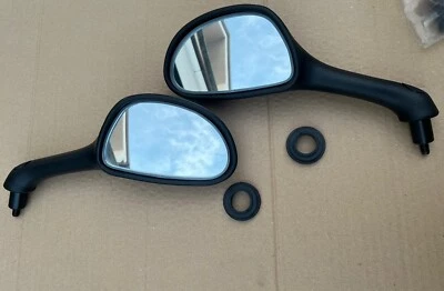 Gilera Runner Specchietti Originali Dx E Sx NUOVI Con Gommini Cupolino E Tappi - Immagine 1 di 3