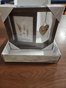 Romantic MR AND MRS Picture Frames 2023 NEW NIB ROTATING NICE (H-D) - Picture 1 of 4