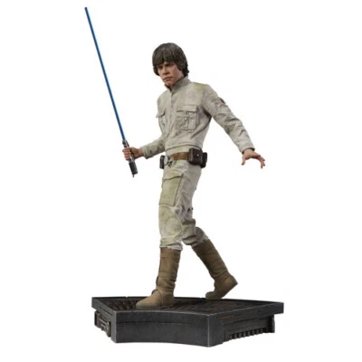 STAR WARS - Episode V - Luke Skywalker Premium Format Figure 1/4 Statue Sideshow - Photo 1/4