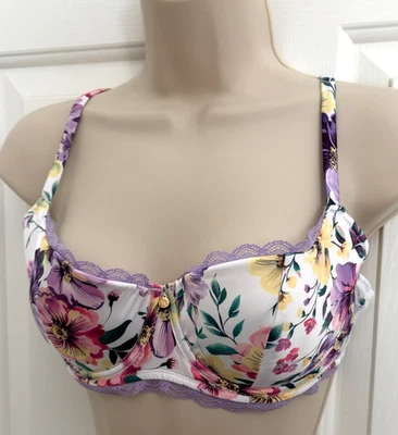 Nuevo Sujetador 36B ADORE ME Blanco Púrpura Rosa Pensamiento Satinado Con Aros Demi Encaje Acolchado Foto 1 de 4