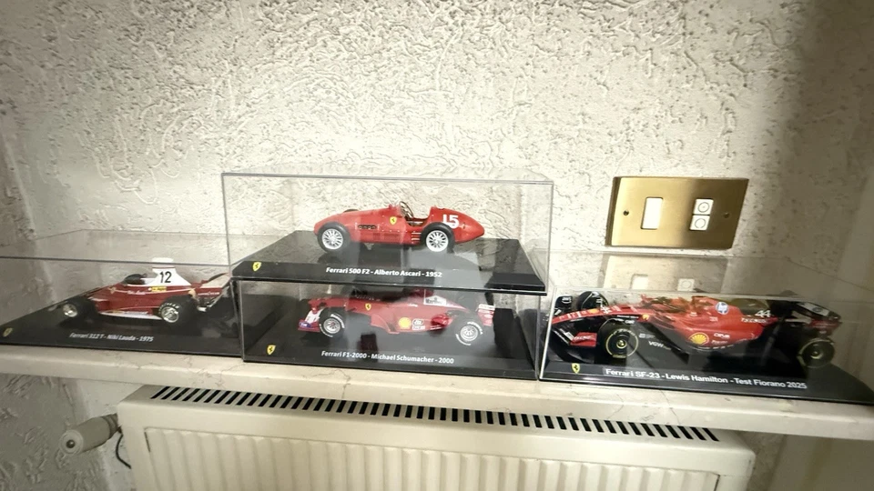 FERRARI F1 Lotto 4 Auto  124 - Immagine 1 di 4