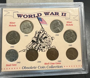 2. Weltkrieg veraltete Münzsammlung in Vitrine - Bild 1 von 7