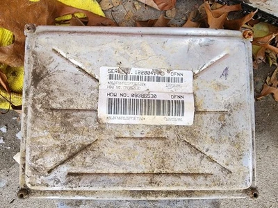 2002 SILVERADO Engine Control Module Computer ECU ECM PCM  12200411 A READ - Image 1 of 3