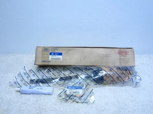 2005-2009 HYUNDAI TUCSON NEW OEM RH FRONT INNER AXLE SHAFT KIT 49507-2EF00 #3A-2 - Picture 1 of 2
