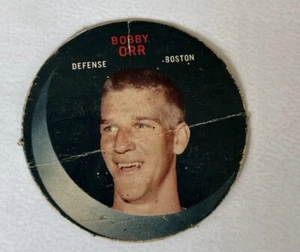 1968-69 O-Pee-Chee Palette Lochaufkleber Bobby Orr #4 Zerknittert Braun - Bild 1 von 2
