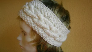 Stirnband mit Zopfmuster handgestrickt verschiedene Farben - Bild 1 von 4