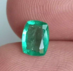 FINE ZAMBIA Emerald Cushion Gemstone Emerald Cushion Cut Green Cut Gemstone - Picture 1 of 5