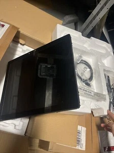 Elo ET1990L 19 inch Widescreen LCD Monitor - Picture 1 of 1