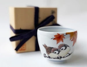 Guinomi Japanese Sake cup Kutani yaki porcelain Sparrow and Maple Suzume Japan - Picture 1 of 12
