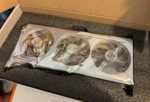 ASRock Steel Legend AMD Radeon RX 9070 XT ASRock Steel Legend 16GB GDDR6 White - Picture 1 of 5