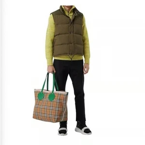 BURBERRY Embroidered Archive Logo Down Filled Puffer Gilet Vest Green Sz L/XL - Picture 1 of 12