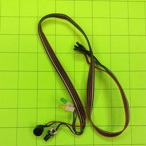 Cavo pulsante altoparlante led giallo e verde computer desktop - Foto 1 di 2