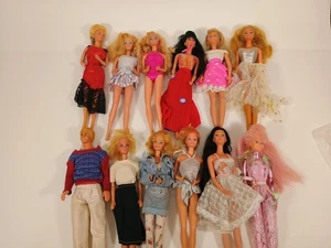 12 muñecas Barbie sueltas vintage - Imagen 1 de 13
