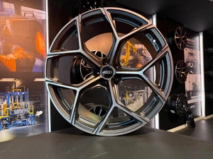 SET4 CERCHI IN LEGA AUDI DA 21 9X21 ET 30 GMP ULTRIVITY - Imagen 1 de 9