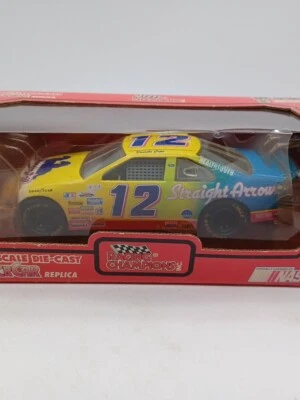 Масштаб 1:24 литая копия автомобиля Дерек Коуп #12. - Изображение 1 из 4