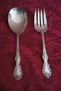 WM. ROGERS MFG. EXTRA PLATE LARGE FORK/ SPOON SERVING PIECES: SET OF 2 - Picture 1 of 3