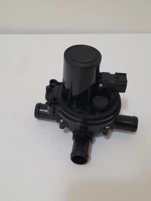 Válvula de refrigerante de 3 vías compatible con Ram 1500-5500 2013-2018 3,6 L 5,7 L V6 V8 envío gratuito Foto 1 de 4