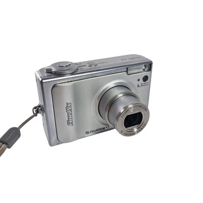 Fujifilm FinePix F10 Compact Digital Camera 6.3MP Tested  - Image 1 of 4