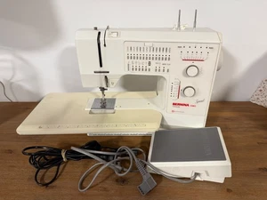 Bernina 1080 sewing machine - runs perfectly, fantastic condition! - Picture 1 of 13