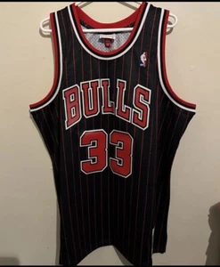Chicago Bulls Jersey Scottie Pippen Mens Size 2XL Swingman Mitchell & Ness Black - Picture 1 of 5